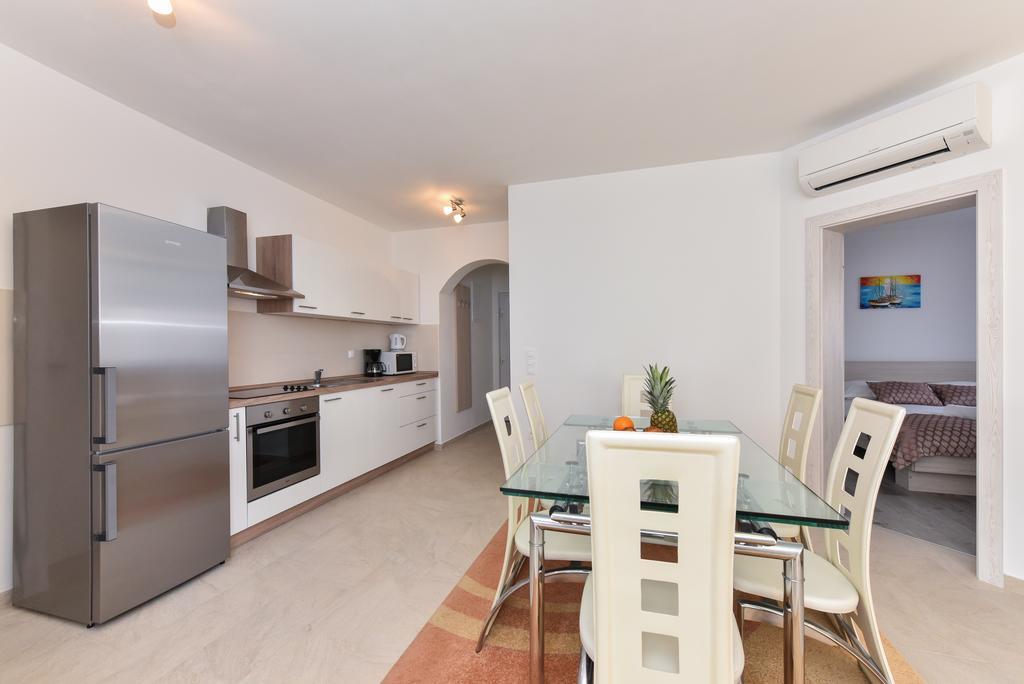 Apartments Ana Врси Екстериор снимка