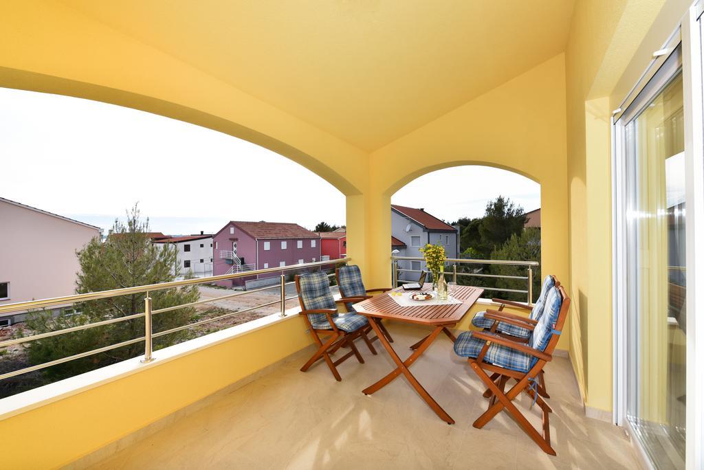 Apartments Ana Врси Екстериор снимка
