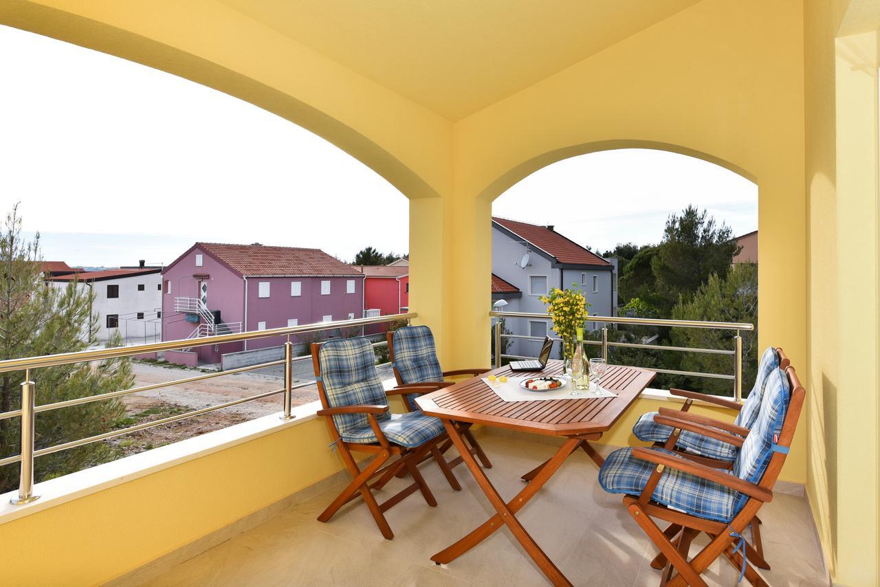 Apartments Ana Врси Екстериор снимка
