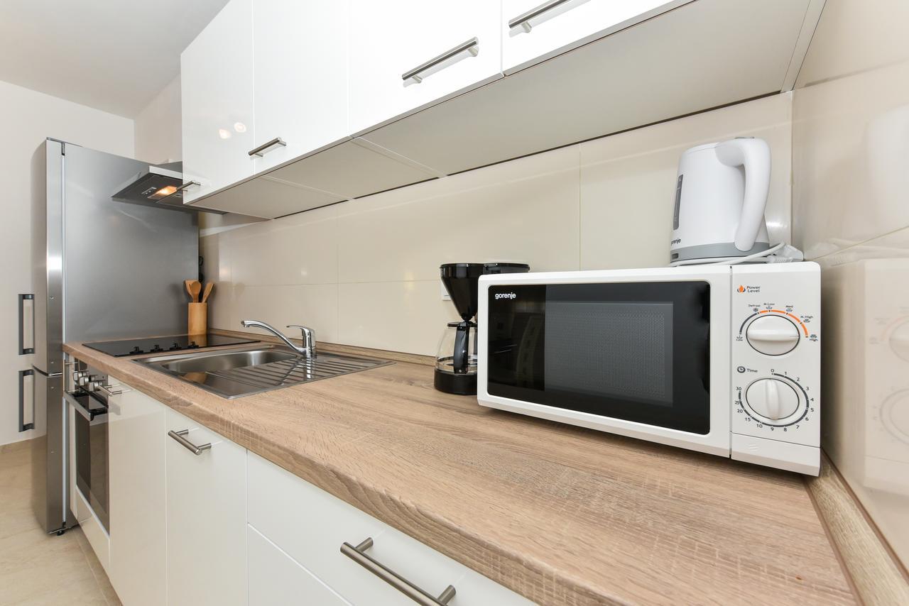 Apartments Ana Врси Екстериор снимка
