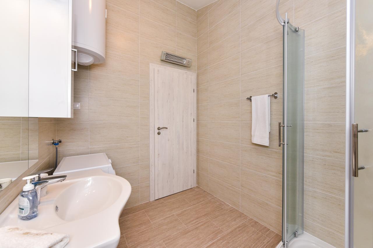 Apartments Ana Врси Екстериор снимка